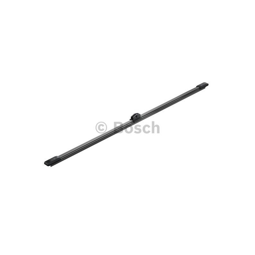 아우디 Q8 3.0 50 TDI Hybrid 4M 18-현재 BOSCH 후방 와이퍼 IT07