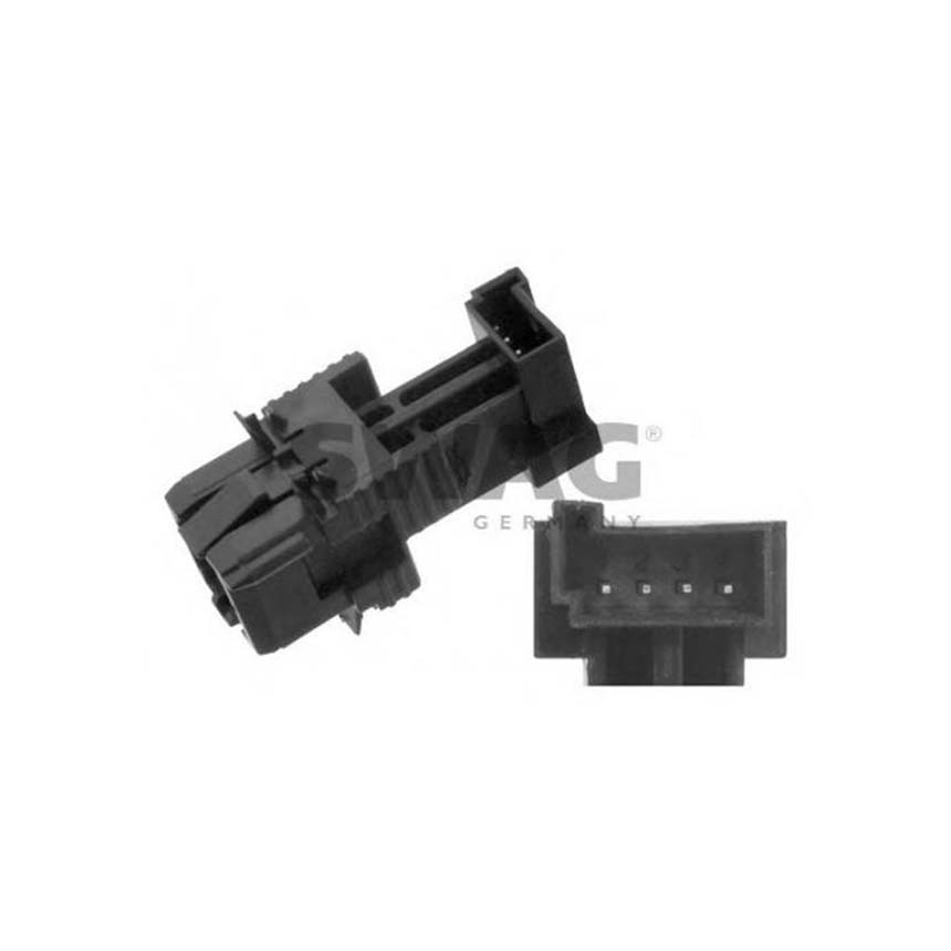 벤츠 B160d W246 13-18년 SWAG 브레이크스위치 XA57